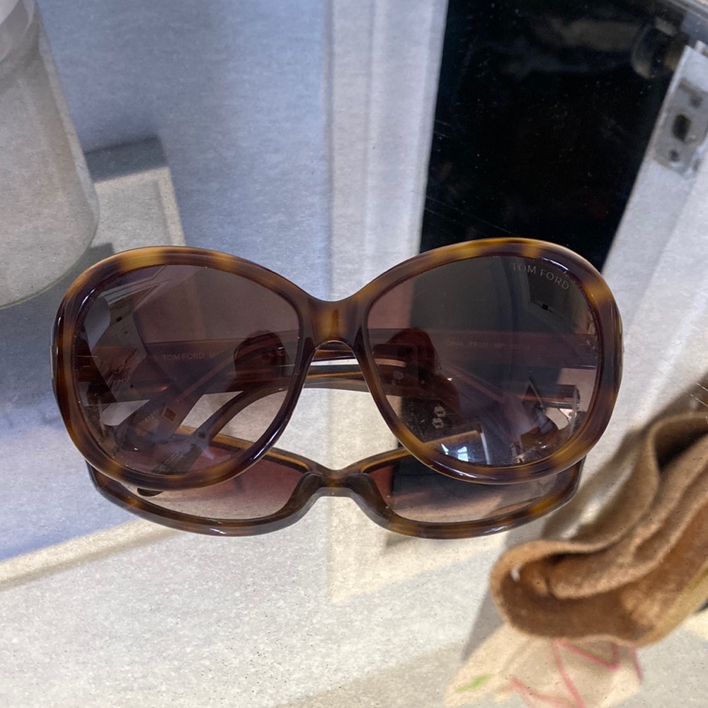 Tom Ford sunglasses with case